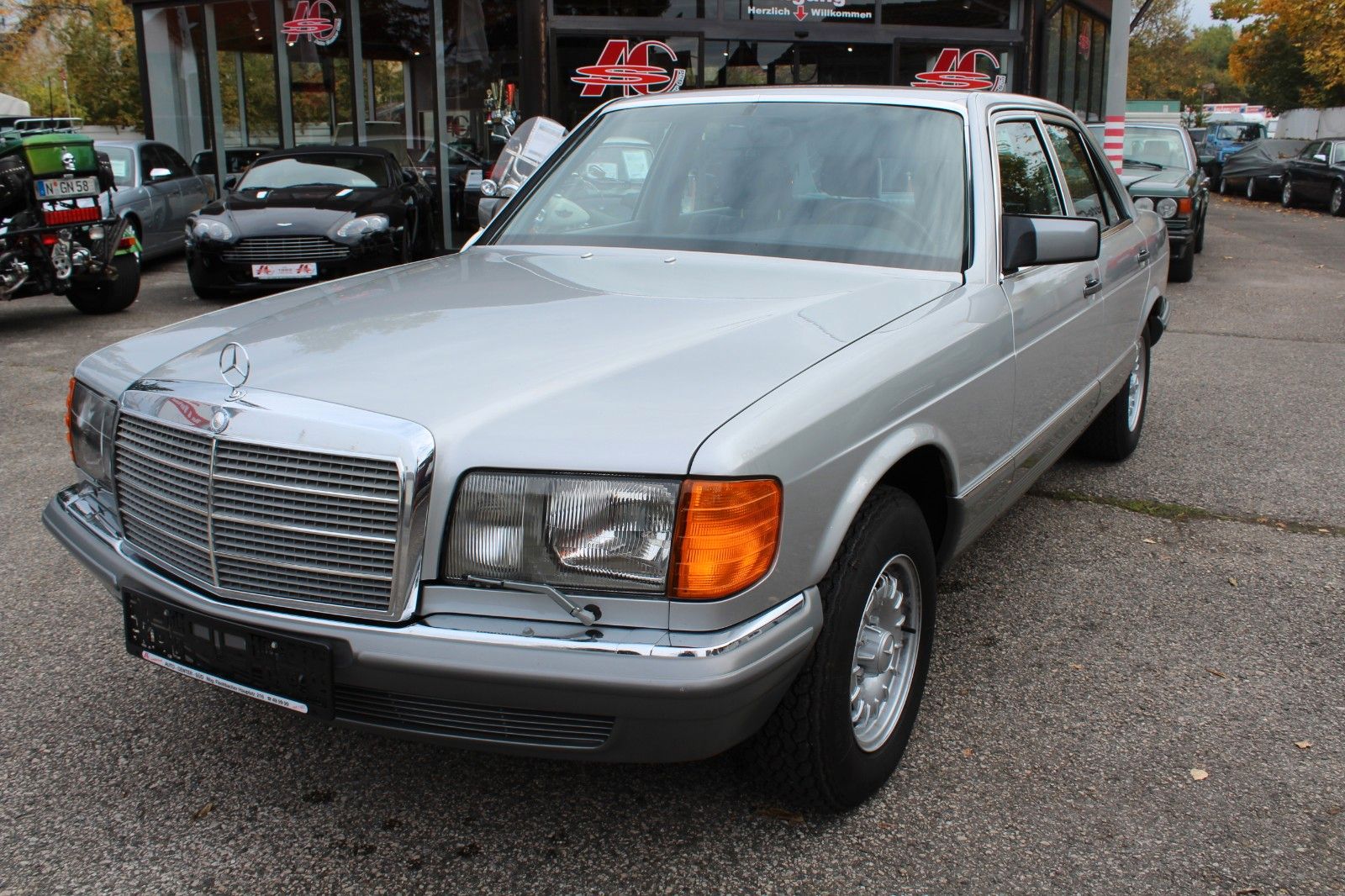 380 SE V8-Zylinder Limousine erste Sahne !!