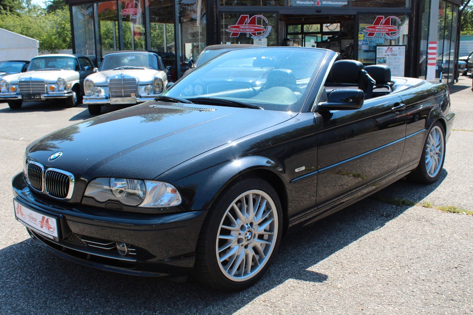 330Ci CABRIO 1. Hand Scheckheft!!